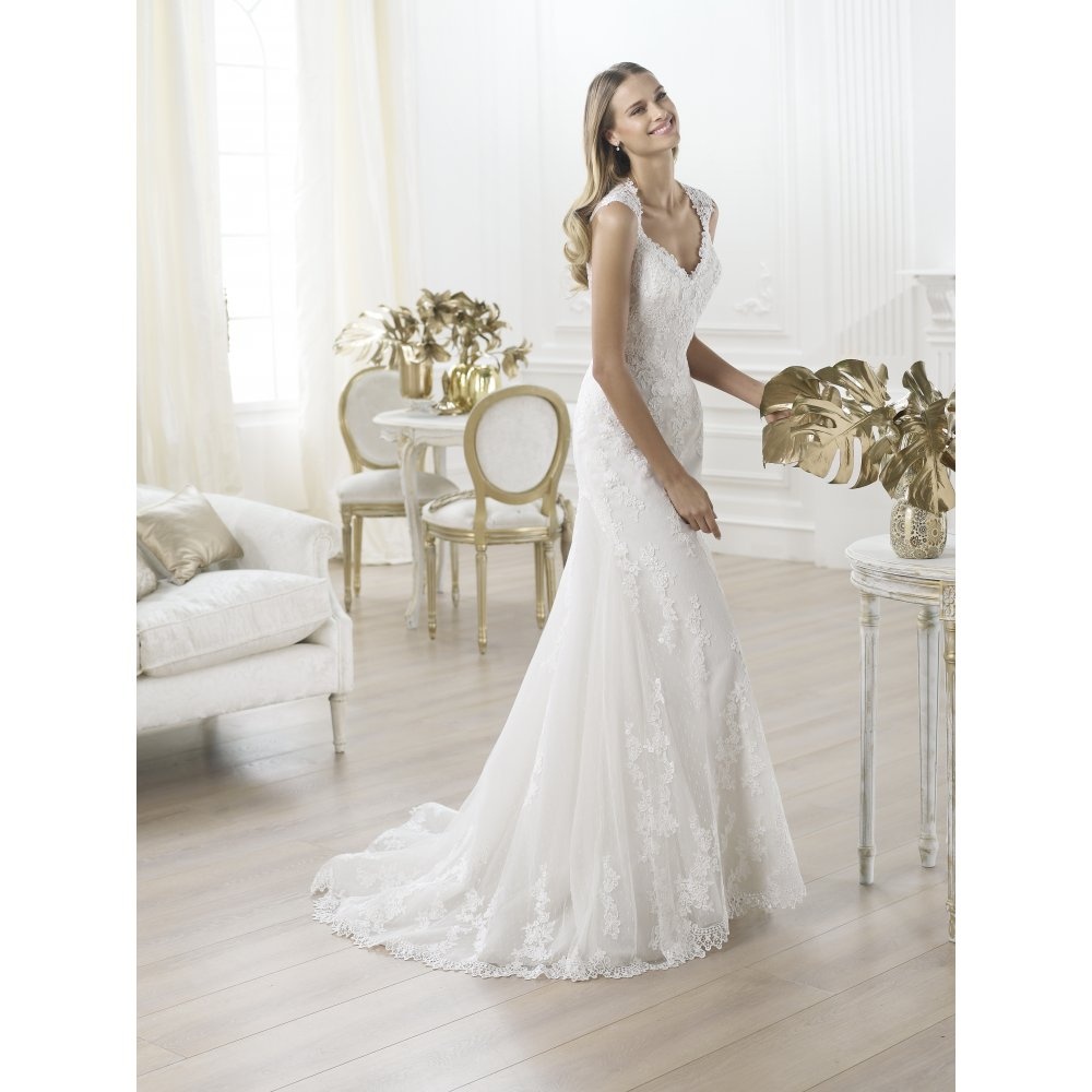 Pronovias sizing clearance